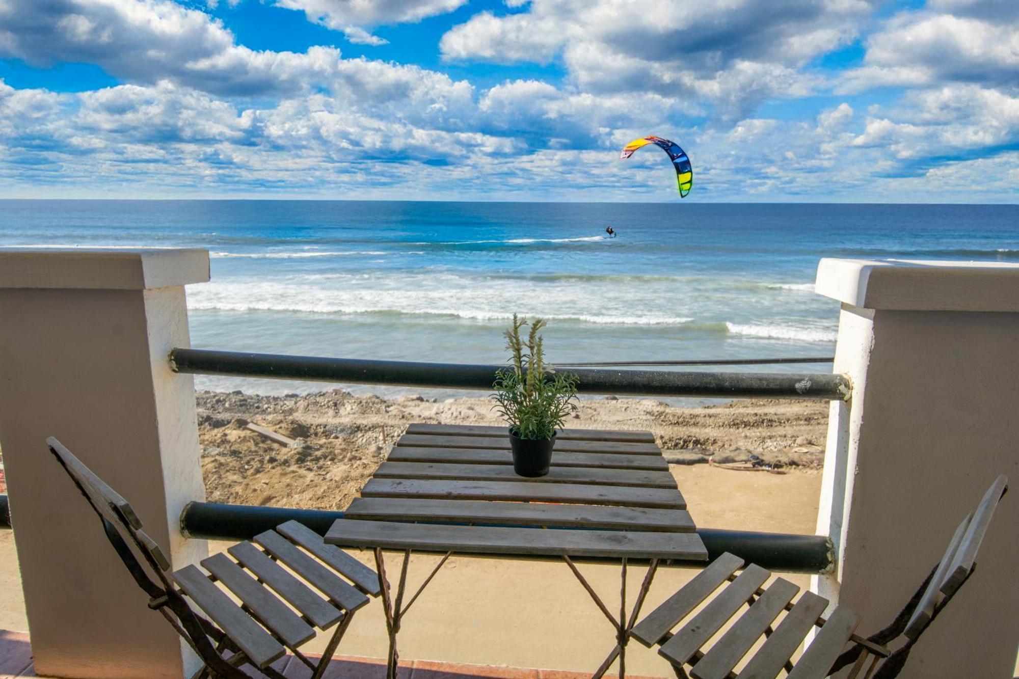 Beachfront Two Bedroom With 3 Beds Тихуана Экстерьер фото